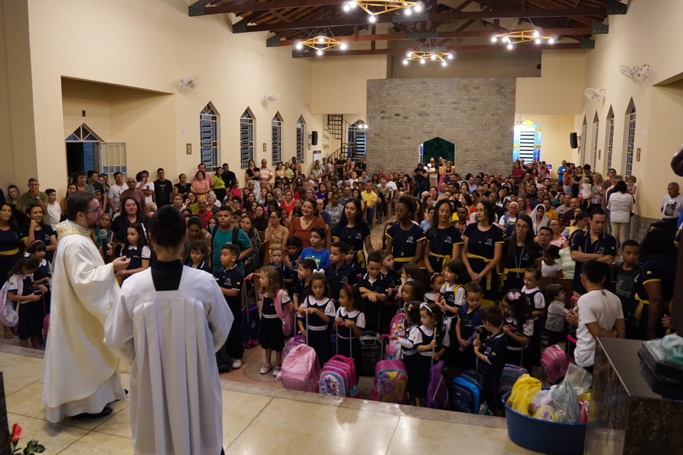 Início do Ano Letivo no Colégio São José Início do Ano Letivo no Colégio São José